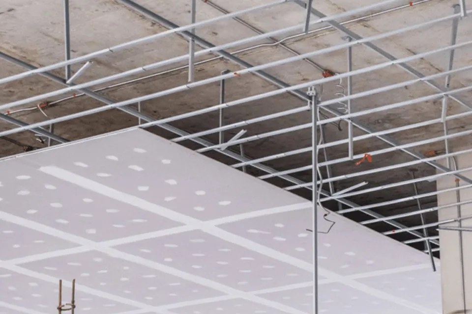 Suspended and MF Ceilings for Data Centres